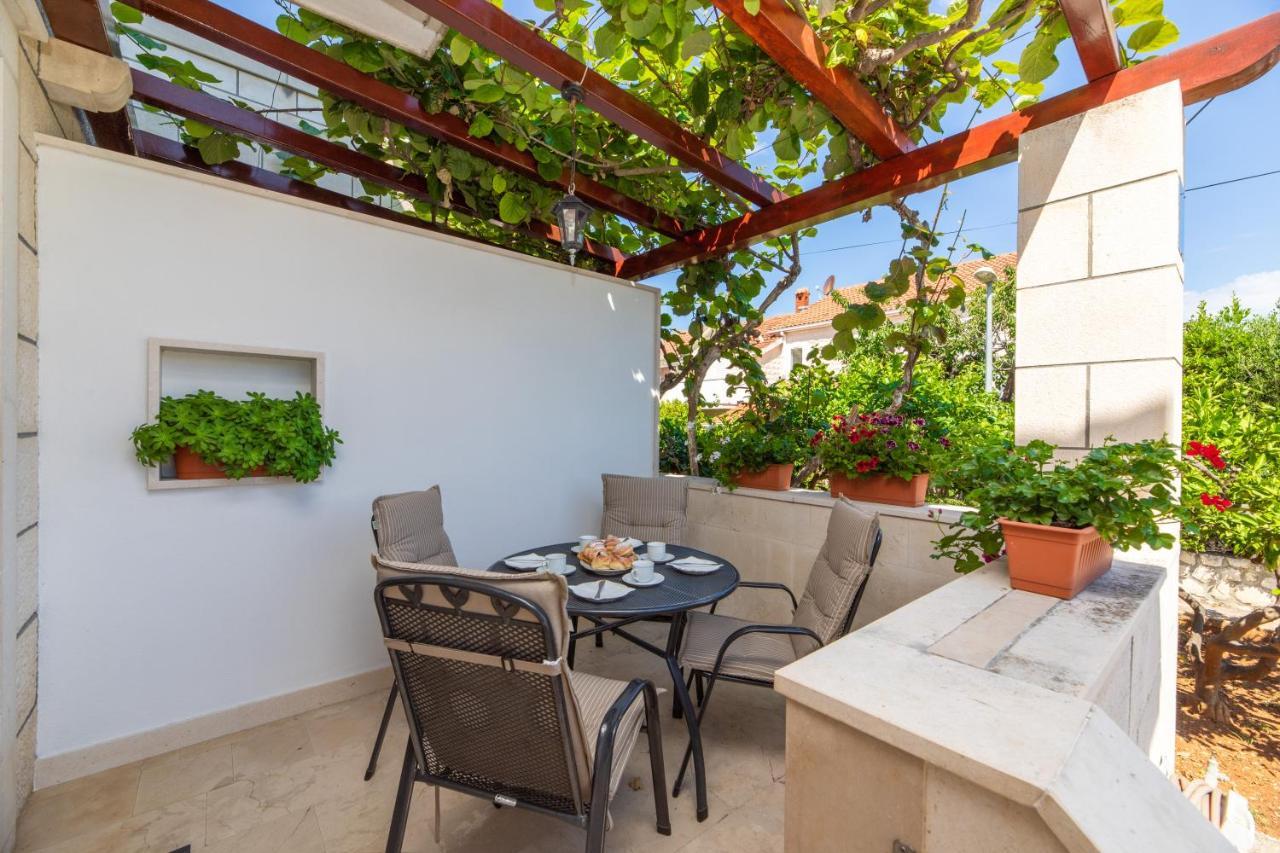 Apartments4You Supetar-The Best And Most Popular Apartments For Discovering The Island - Free Parking - 200 Meters From The Beach Экстерьер фото